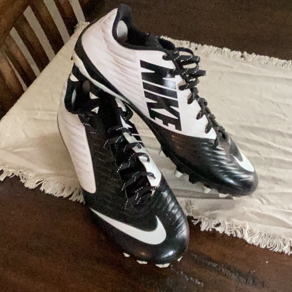 Nike vapor football cleats